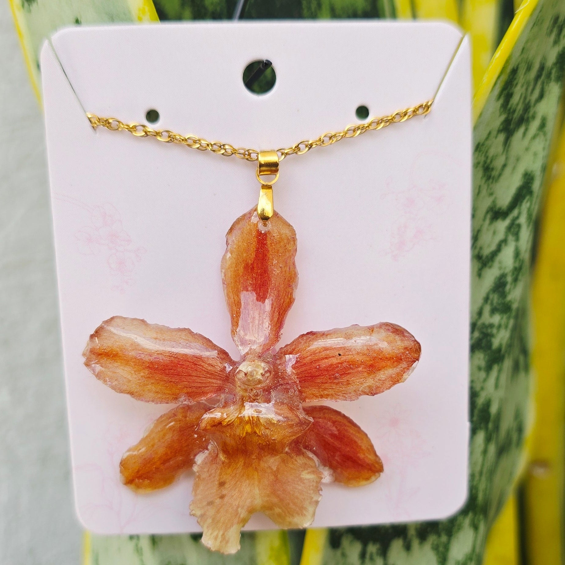 Collar orquídea Colmanara