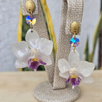 Aretes mini orquídea con piedra