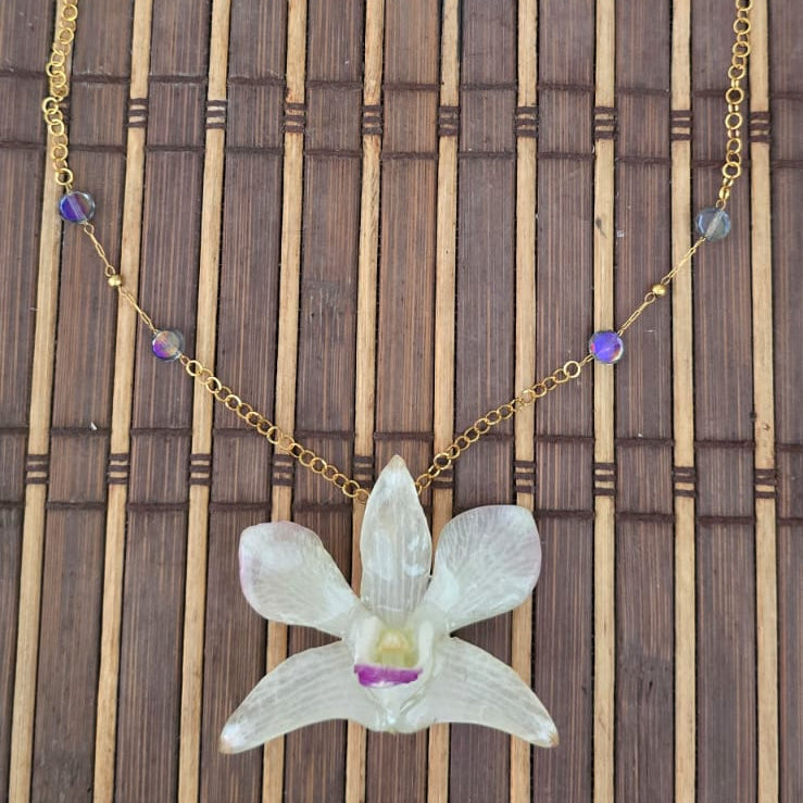 Collar Dendrobium con terminación de Swaroski