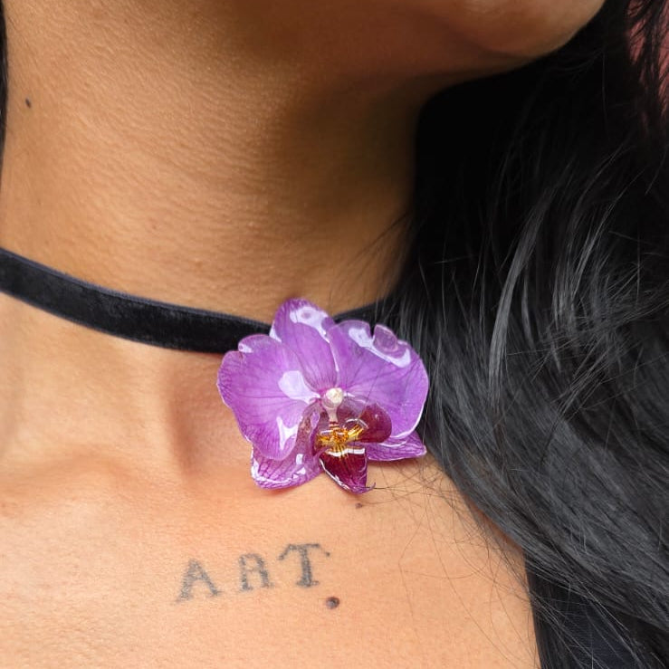 Chocker orquída mini