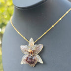 Collar orquídea Kefersteinia
